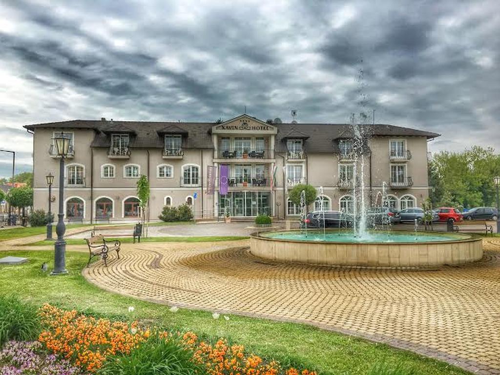 Xavin Wellness Hotel & Restaurant Harkány Exterior photo